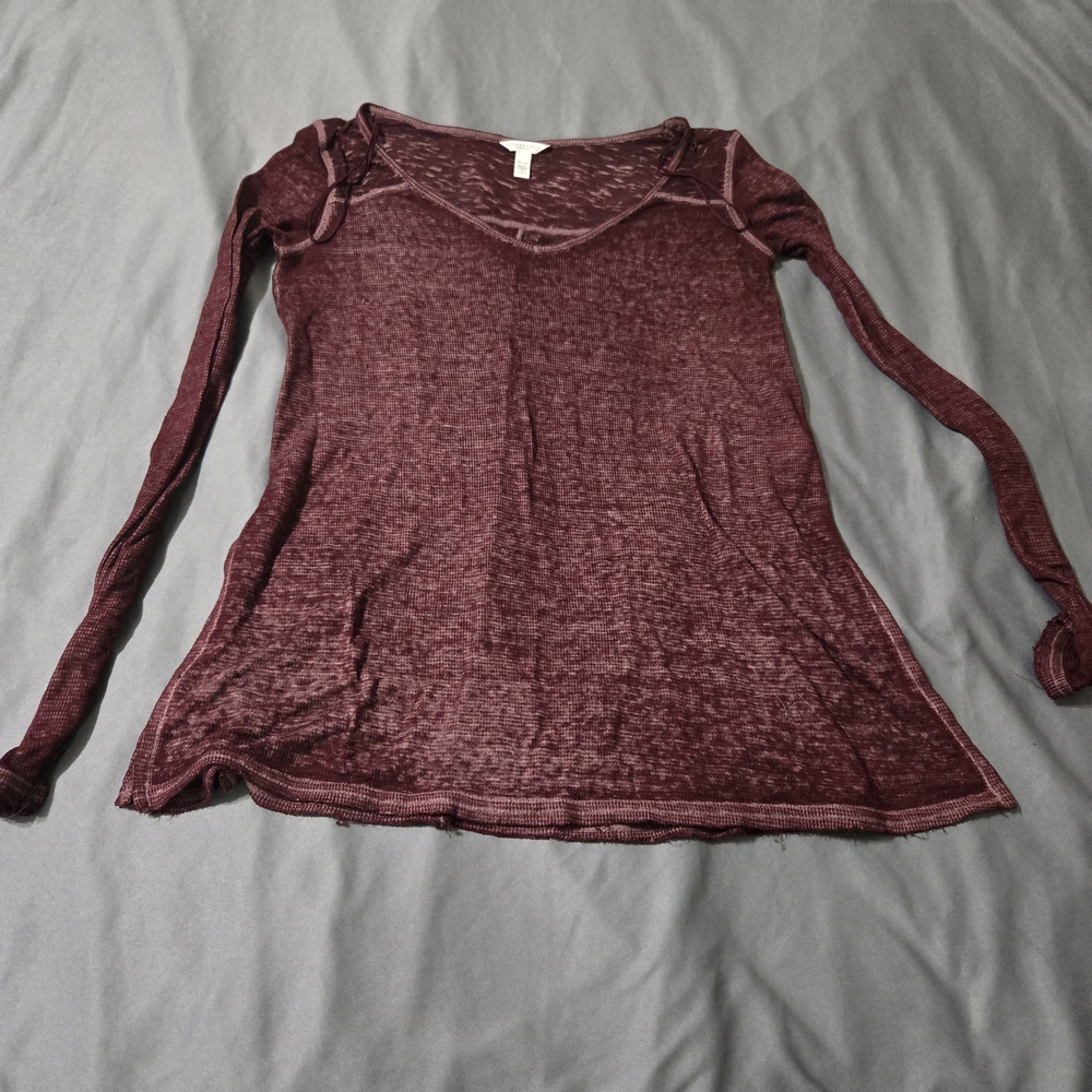 Aeropostale Marroon Long blouse Womens Size XS Sheer Side Slit Long Sleeve Thin